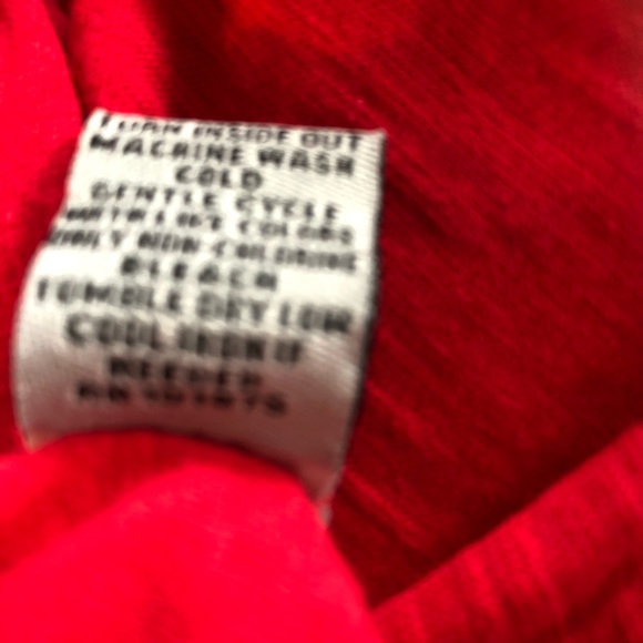 Wisconsin Badgers red v neck tee size L - Picture 5 of 5